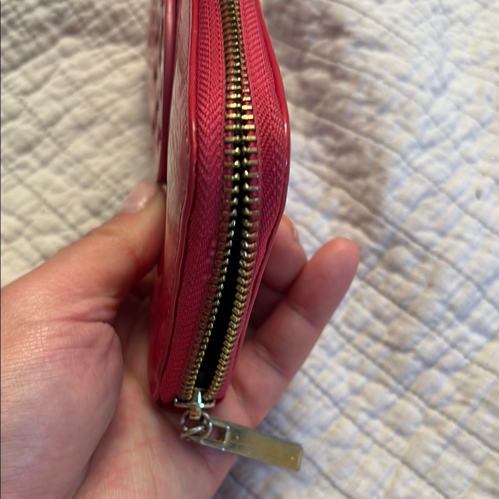 Tory Burch Fuchsia magenta Patent Leather Zip continental Wallet as Is - Picture 6 of 16